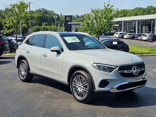 2025 Mercedes-Benz GLC 300 4MATIC