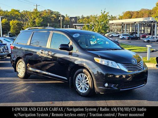 2017 Toyota Sienna XLE Premium