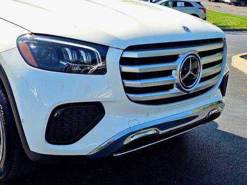 2026 Mercedes-Benz GLS 450 4MATIC