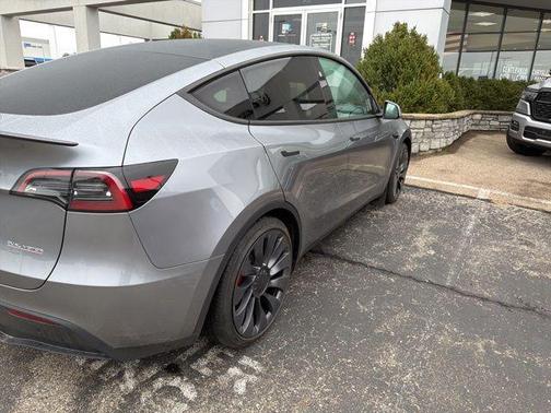 2025 Tesla Model Y Performance Dual Motor All-Wheel Drive