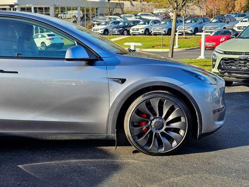 2025 Tesla Model Y Performance Dual Motor All-Wheel Drive