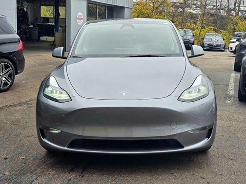 2025 Tesla Model Y Performance Dual Motor All-Wheel Drive