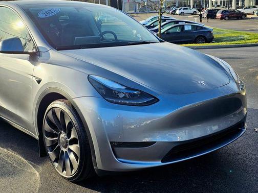 2025 Tesla Model Y Performance Dual Motor All-Wheel Drive