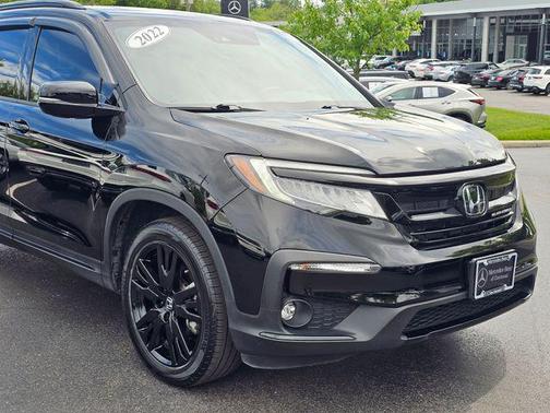 2022 Honda Pilot AWD Black Edition