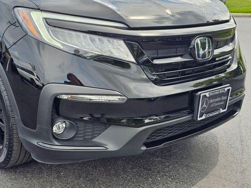 2022 Honda Pilot AWD Black Edition