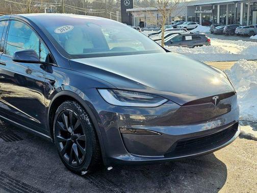 2023 Tesla Model X Standard Range