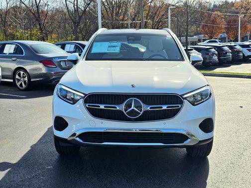2026 Mercedes-Benz GLC 300 4MATIC