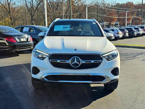 2026 Mercedes-Benz GLC 300 4MATIC