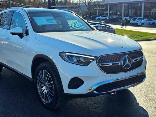 2026 Mercedes-Benz GLC 300 4MATIC