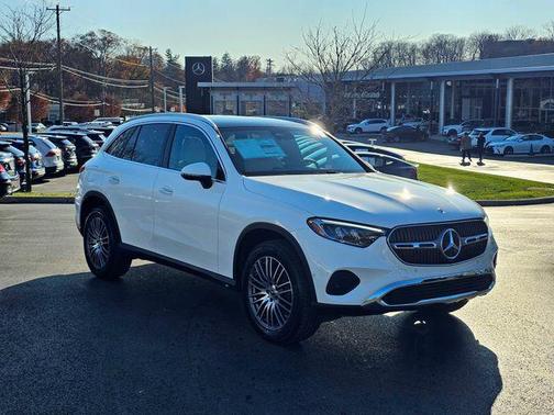 2026 Mercedes-Benz GLC 300 4MATIC