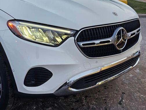 2025 Mercedes-Benz GLC 350e Base
