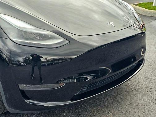 2024 Tesla Model Y Long Range Dual Motor All-Wheel Drive