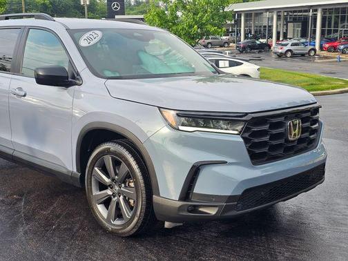 2023 Honda Pilot AWD Sport
