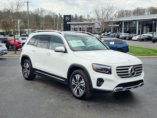 Polar White 2026 Mercedes-Benz GLB 250 4MATIC