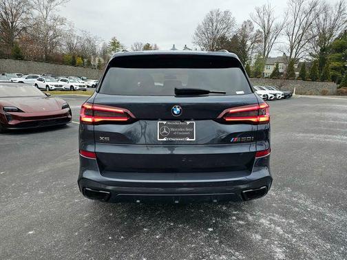 2021 BMW X5 M50i