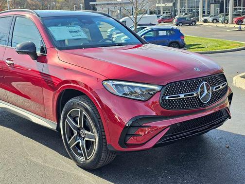 2026 Mercedes-Benz GLC 300 4MATIC