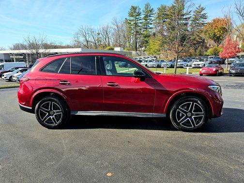 2026 Mercedes-Benz GLC 300 4MATIC
