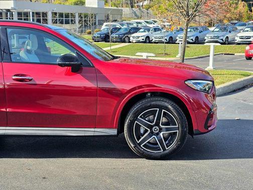 2026 Mercedes-Benz GLC 300 4MATIC