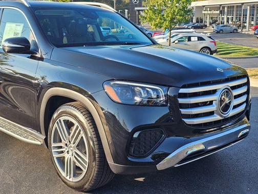 2026 Mercedes-Benz GLS 450 4MATIC