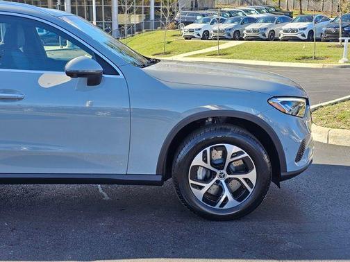 2025 Mercedes-Benz GLC 350e Base