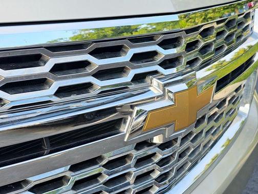Champagne Silver Metallic 2015 Chevrolet Tahoe LT