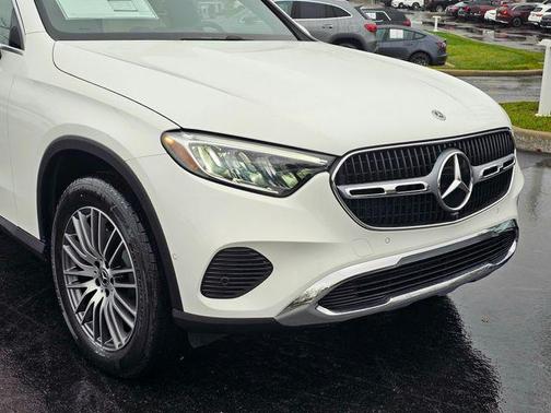 2026 Mercedes-Benz GLC 300 4MATIC
