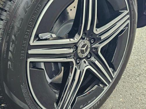 Black 2026 Mercedes-Benz GLE 350 4MATIC