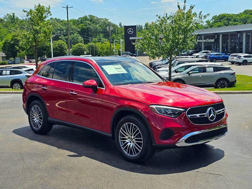 MANUFAKTUR Patagonia Red Metallic 2026 Mercedes-Benz GLC 300 4MATIC