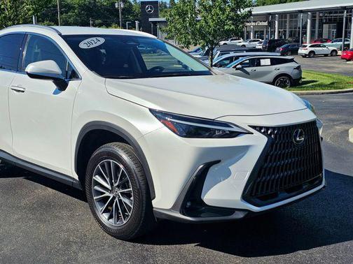 White Pearl 2024 Lexus NX 250 Base
