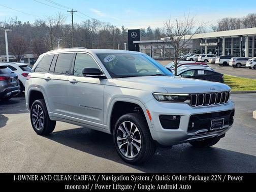 2022 Jeep Grand Cherokee Overland