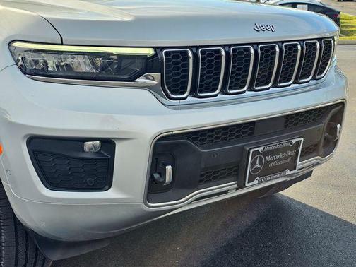 2022 Jeep Grand Cherokee Overland