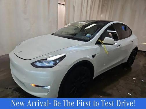 2023 Tesla Model Y Long Range Dual Motor All-Wheel Drive