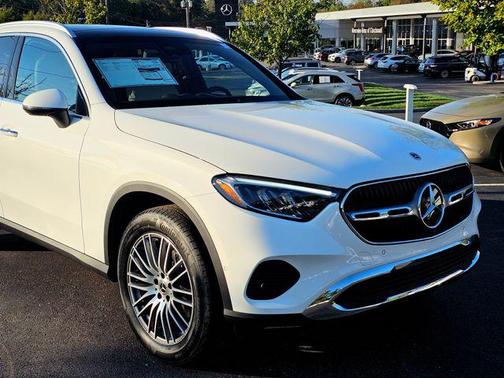 2026 Mercedes-Benz GLC 300 4MATIC