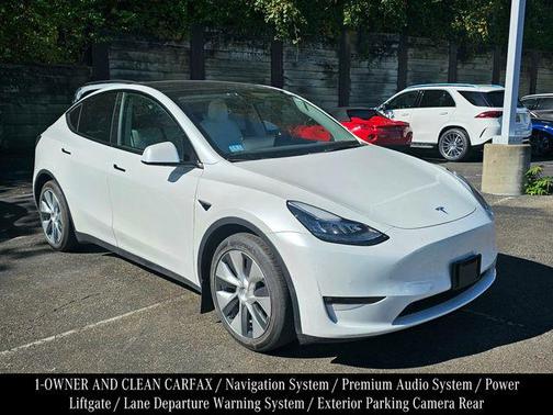 2022 Tesla Model Y Long Range Dual Motor All-Wheel Drive