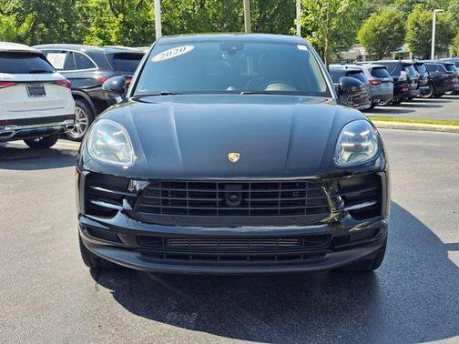 2020 Porsche Macan Base