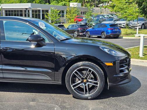 2020 Porsche Macan Base