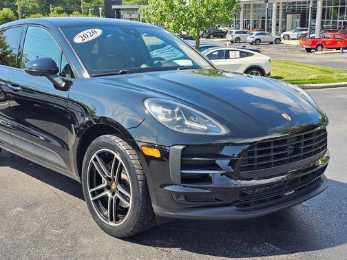 2020 Porsche Macan Base