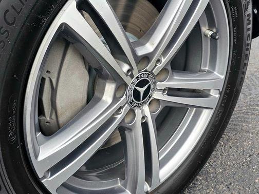 Black 2021 Mercedes-Benz GLC 300 4MATIC