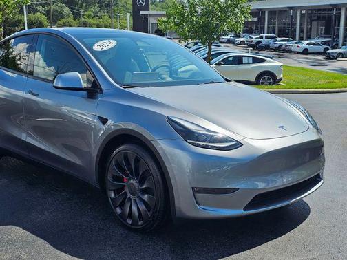 2024 Tesla Model Y Performance Dual Motor All-Wheel Drive
