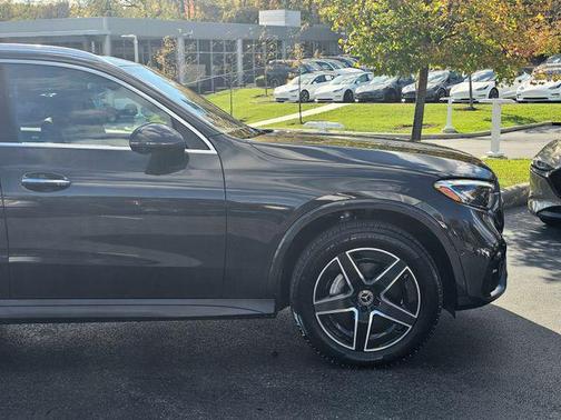 2025 Mercedes-Benz GLC 300 4MATIC