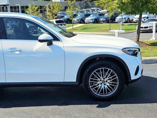 2026 Mercedes-Benz GLC 300 4MATIC