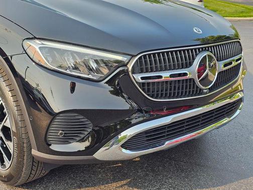 2025 Mercedes-Benz GLC 350e Base