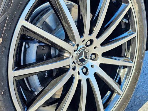 2026 Mercedes-Benz GLS 450 4MATIC