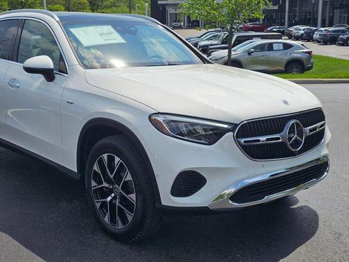 2025 Mercedes-Benz GLC 350e Base