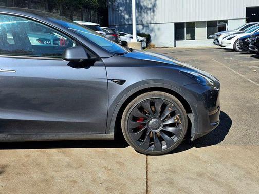 2022 Tesla Model Y Performance Dual Motor All-Wheel Drive