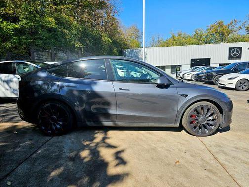 2022 Tesla Model Y Performance Dual Motor All-Wheel Drive