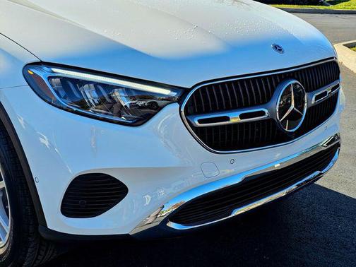 2026 Mercedes-Benz GLC 300 4MATIC