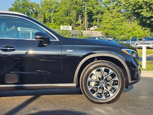 2025 Mercedes-Benz GLC 350e Base