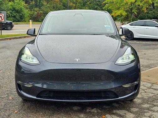 2024 Tesla Model Y Long Range Dual Motor All-Wheel Drive