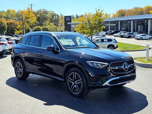 2026 Mercedes-Benz GLC 300 4MATIC